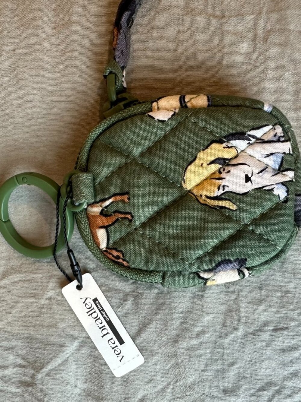 Vera Bradley Essential Bag Charm for Airpods - Dog Park - Picture 5 of 6